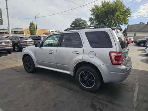 Used 2012 Ford Escape XLT w/ Canadian Comfort Pkg FWD image 7