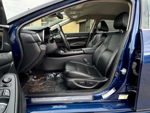 Used 2020 Nissan Maxima 3.5 SV w/ Floor Mat Group image 6
