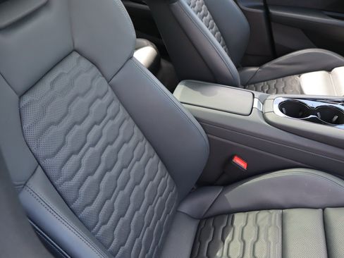 Used 2023 Audi e-tron GT Prestige w/ Prestige Package AWD/4WD image 26