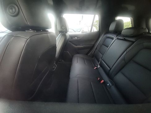 Used 2026 Chevrolet Equinox LT w/ Convenience Package II AWD/4WD image 5