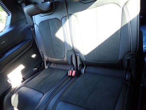 New 2025 Jeep Grand Cherokee L Altitude image 14