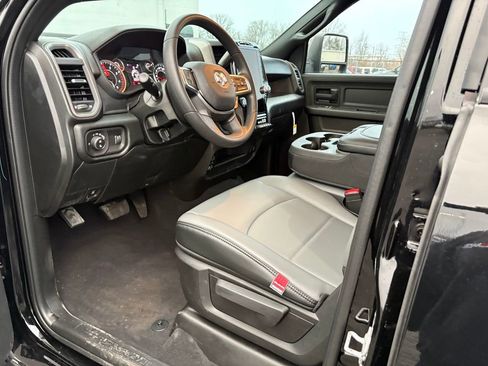 New 2026 RAM 3500 Tradesman AWD/4WD image 15