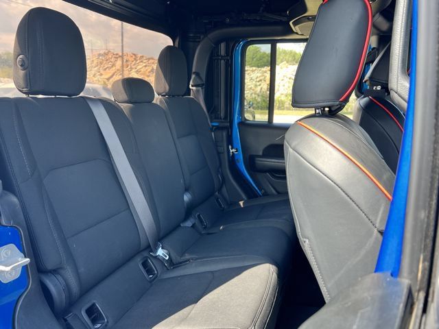 Used 2021 Jeep Gladiator Sport AWD/4WD image 26
