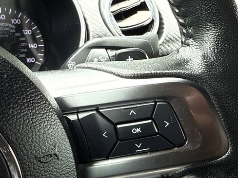 Used 2019 Ford Mustang Coupe RWD image 27