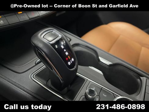 Used 2019 Cadillac XT4 Premium Luxury w/ Technology Package AWD/4WD image 27