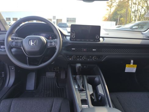 New 2025 Honda Accord SE image 21