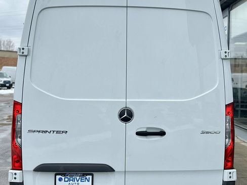 Used 2024 Mercedes-Benz Sprinter 3500 image 4