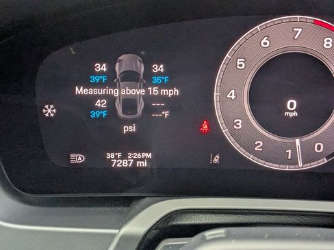 Used 2025 Porsche 911 Carrera image 22