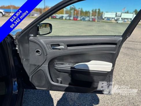 Used 2018 Chrysler 300 S w/ S Model Appearance Package image 13