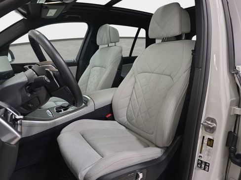 Certified 2026 BMW X5 xDrive40i w/ Premium Package AWD/4WD image 12