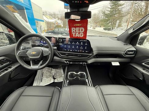 New 2026 Chevrolet Silverado EV LT image 10