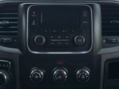 Used 2017 RAM 1500 Express image 30