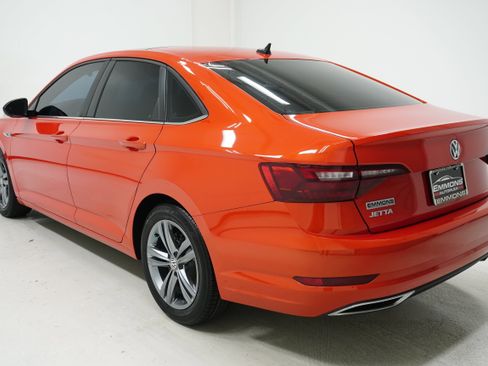 Used 2021 Volkswagen Jetta R-Line w/ R-Line Cold Weather Package image 6