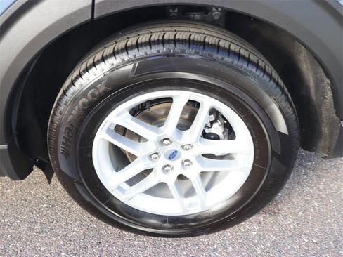 Used 2025 Ford Explorer Active image 22