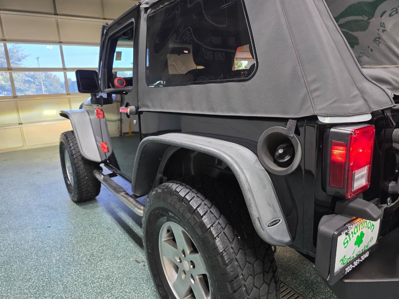 Used 2013 Jeep Wrangler Sport w/ Connectivity Group AWD/4WD image 10