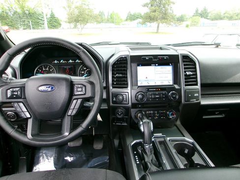 Used 2018 Ford F150 XLT w/ Equipment Group 302A Luxury AWD/4WD image 10