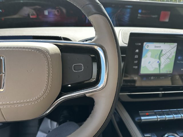 Certified 2024 Lincoln Nautilus Premier AWD/4WD image 29