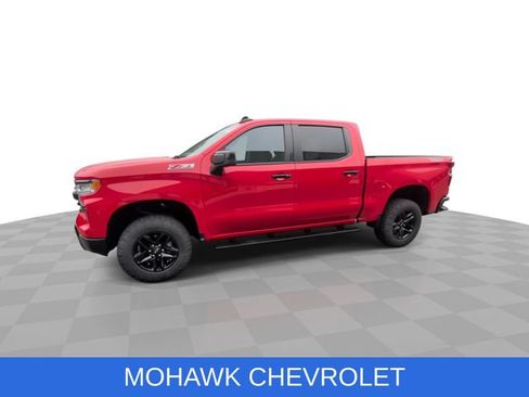 Used 2023 Chevrolet Silverado 1500 LT Trail Boss w/ Protection Package AWD/4WD image 4