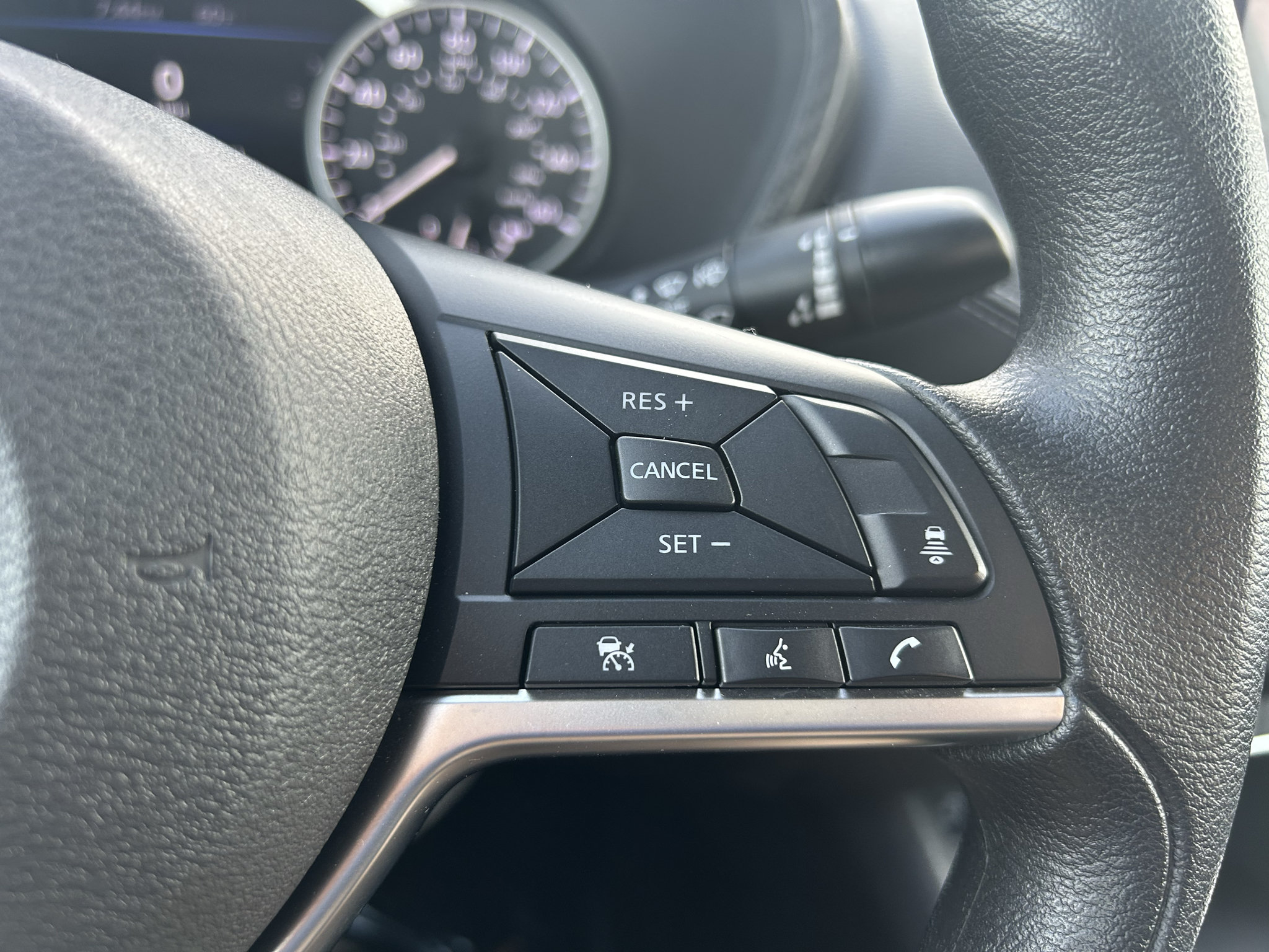 Used 2024 Nissan Sentra SV FWD image 18