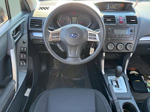 Used 2015 Subaru Forester 2.5i w/ Alloy Wheel Package image 11