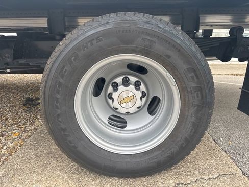 New 2025 Chevrolet Express 3500 w/ Power Convenience Package image 29