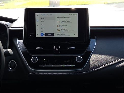 Used 2023 Toyota Corolla SE image 12