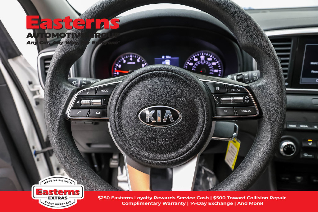 Used 2022 Kia Sportage LX FWD image 11
