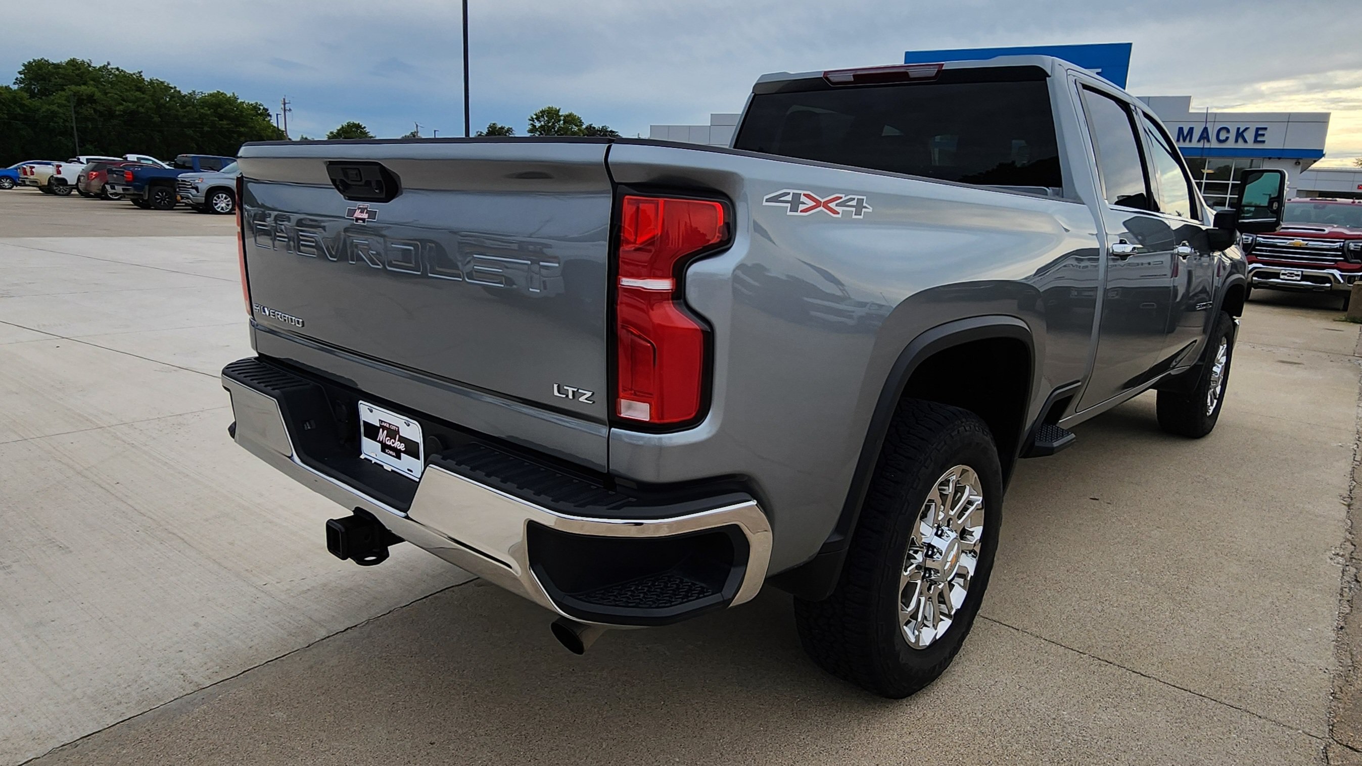 Certified 2026 Chevrolet Silverado 2500 LTZ w/ LTZ Convenience Package AWD/4WD image 5