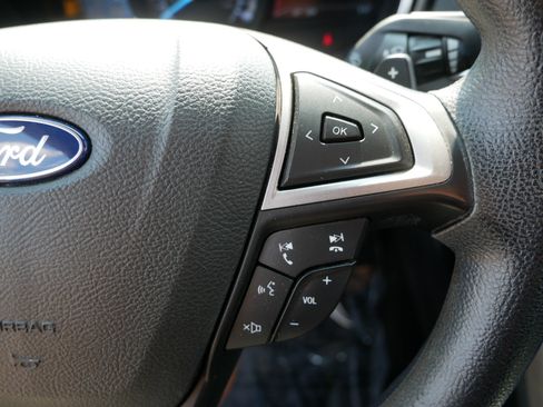 Used 2019 Ford Fusion SE AWD/4WD image 29