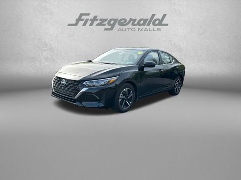 Used 2025 Nissan Sentra SV w/ Trunk Package image 3