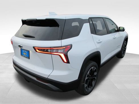 New 2026 Chevrolet Equinox LT w/ Convenience Package II image 6