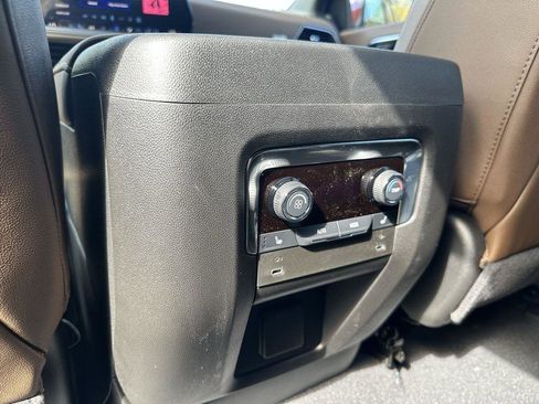 New 2026 Chevrolet Suburban High Country w/ Sun And Tow Package image 22