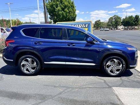Used 2022 Hyundai Santa Fe SEL FWD image 2