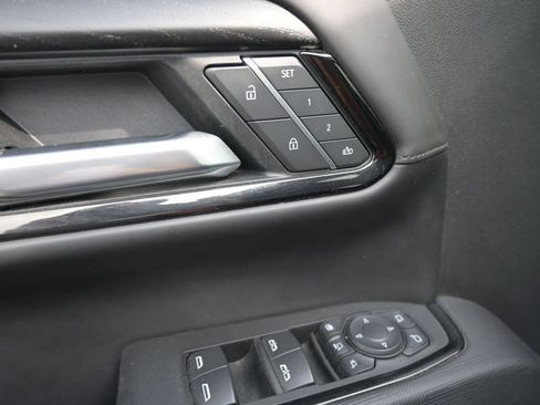 Used 2025 GMC Sierra 2500 AT4X AWD/4WD image 24