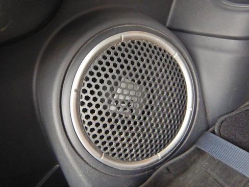 Used 2016 Mitsubishi Outlander GT image 17