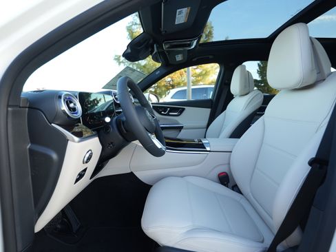 New 2026 Mercedes-Benz GLC 300 4MATIC image 33