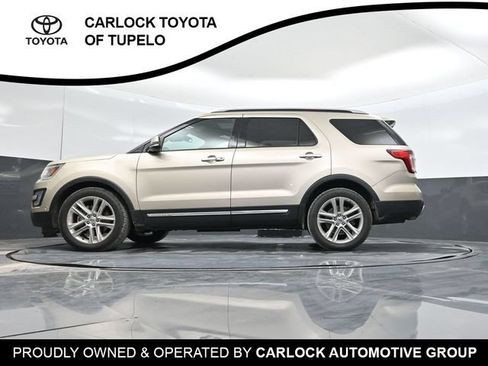 Used 2017 Ford Explorer Limited w/ Equipment Group 301A FWD image 61
