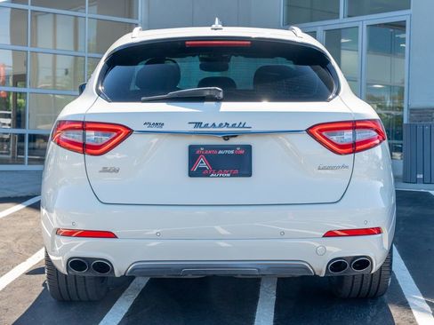 Used 2018 Maserati Levante S GranLusso AWD/4WD image 20