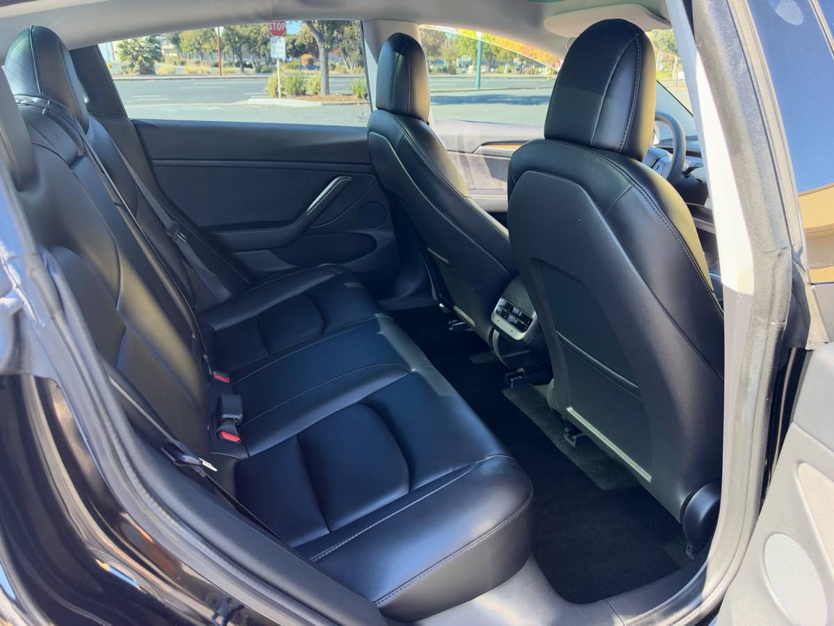 Used 2021 Tesla Model 3 Long Range AWD/4WD image 21