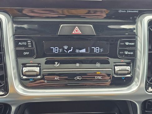 Used 2021 Kia Sorento SX AWD/4WD image 17