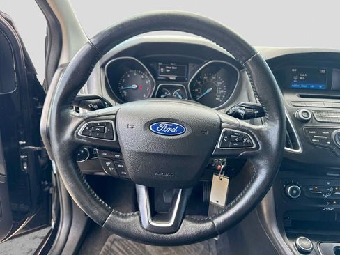 Used 2016 Ford Focus SE w/ Equipment Group 201A FWD image 22