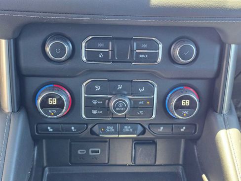 Used 2024 Chevrolet Tahoe LT AWD/4WD image 30