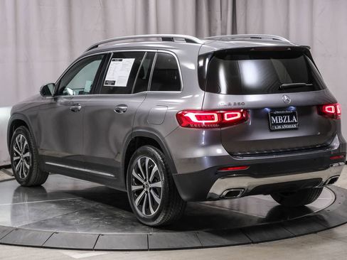 Certified 2023 Mercedes-Benz GLB 250 image 2