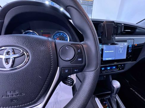 Used 2019 Toyota Corolla LE w/ LE Premium Package w/Moonroof FWD image 21
