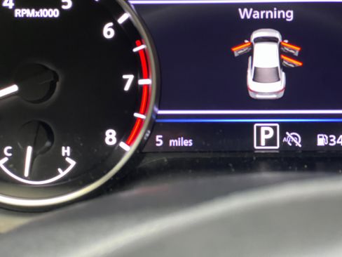 New 2025 Nissan Sentra SR image 11