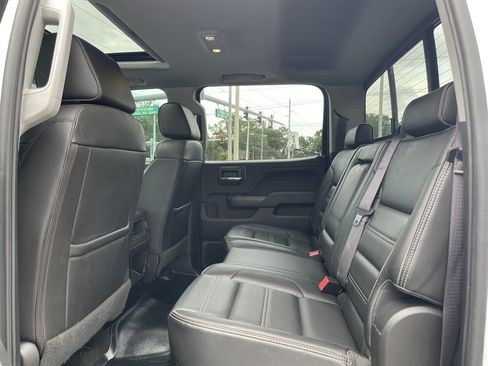 Used 2017 GMC Sierra 2500 Denali w/ Duramax Plus Package AWD/4WD image 25