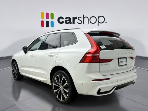 Used 2025 Volvo XC60 B5 Plus image 3
