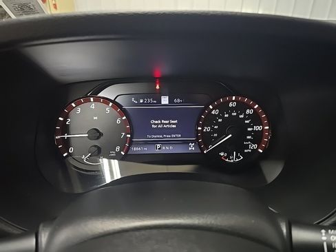 Used 2022 Nissan Frontier PRO-4X image 21