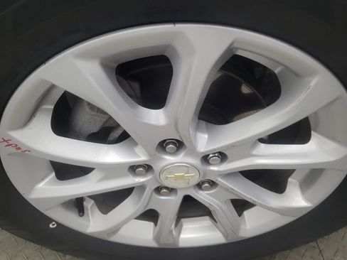 Used 2020 Chevrolet Equinox LT FWD image 31