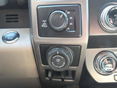Used 2019 Ford F150 Limited AWD/4WD image 31